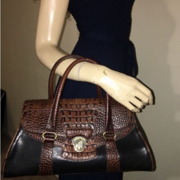 Brahmin Handbags - Brahmin EUC Tuscan Melbourne Croc Emb Leather Finished Leather Handbag V-Shaped